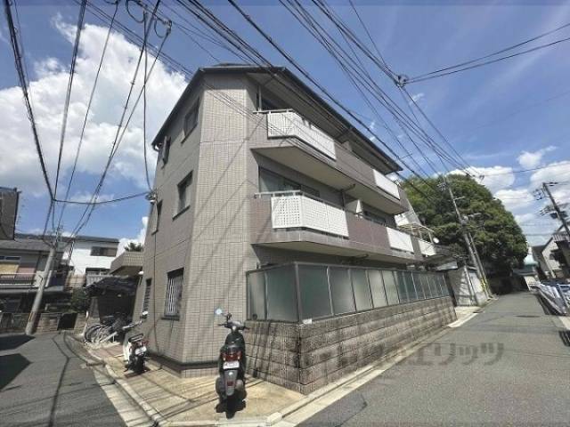 エレガンス３ｒｄ外観写真3