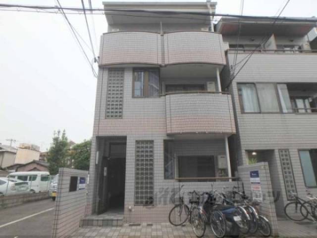 マンションＶ３外観写真3