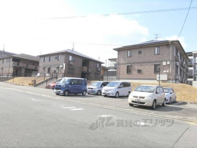 リビングタウン相楽Ａ棟外観写真1