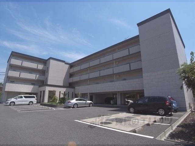 ルーミネス芦谷三番館外観写真1