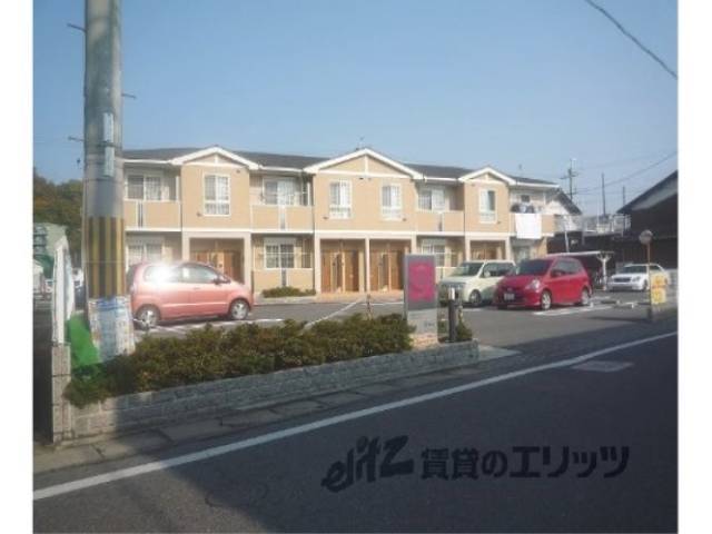 ピエ・デル・モンテ外観写真1