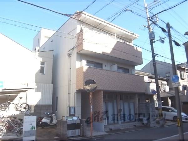 041482の外観写真