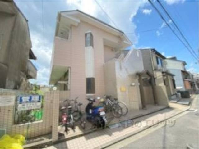 レオパレス鴨川外観写真1
