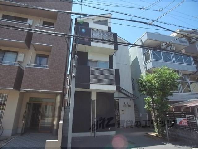 ハミングバード御陵外観写真1