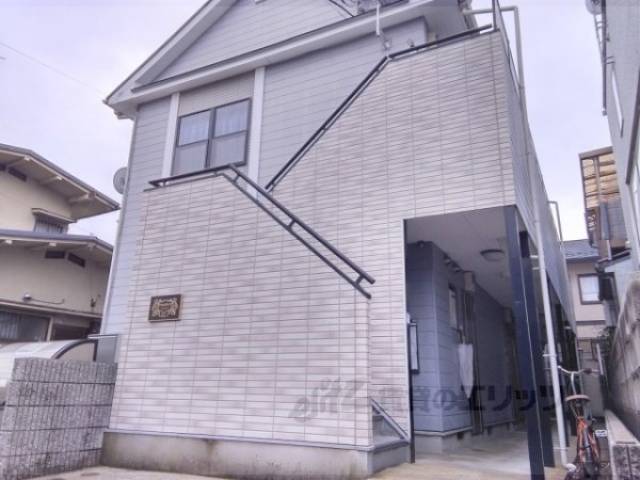 レオパレス西向日外観写真3