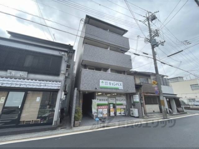 アーバンロイヤル外観写真2