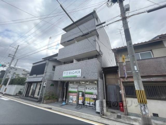 アーバンロイヤル外観写真3