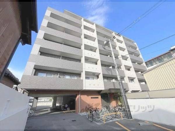 042703の外観写真