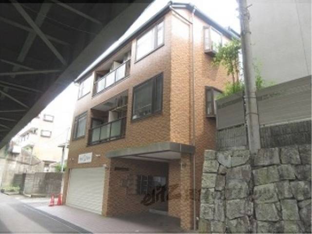 メゾン・ドゥ・クリヨン外観写真2