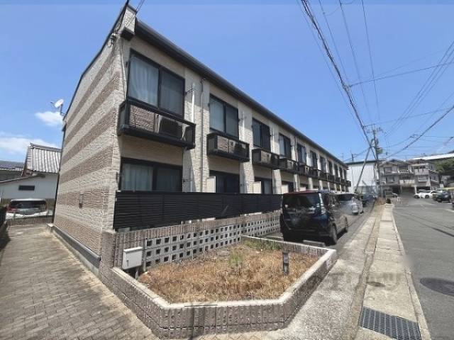 レオパレスヤングフォレストＡ外観写真1