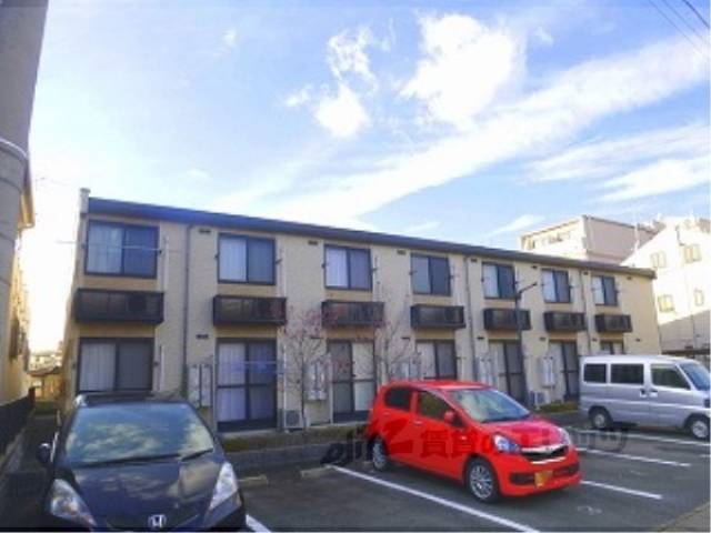 レオパレスヴィルヌーブ醍醐外観写真1