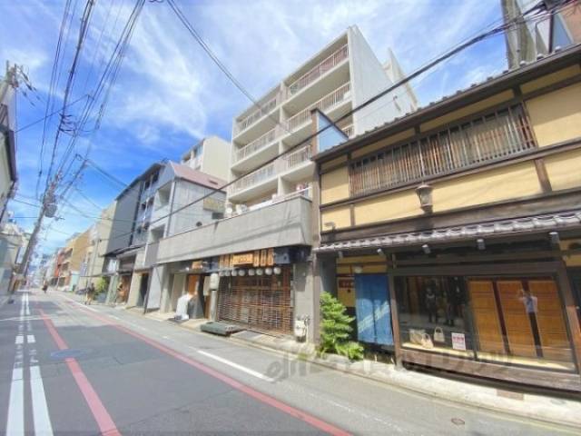 富小路マンション外観写真3