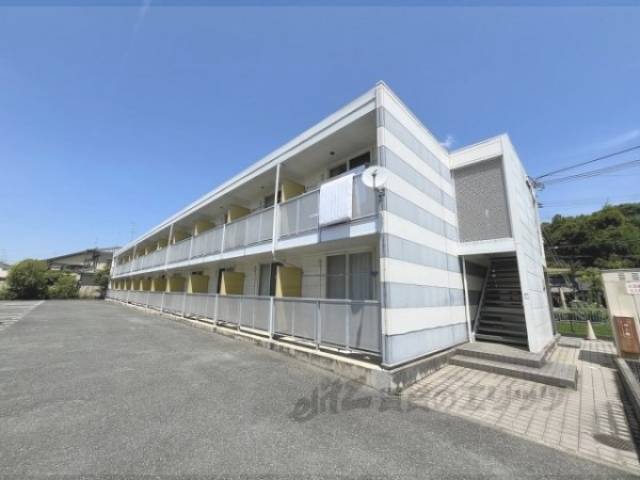 レオパレス荒見外観写真1