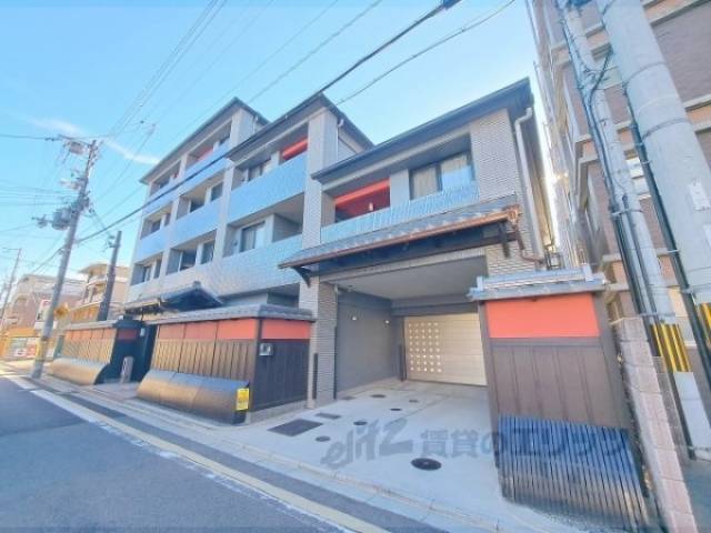 パレ朱雀門外観写真1