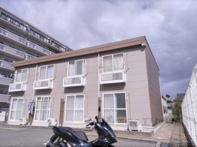 レオパレスラ・リッシュ外観写真1