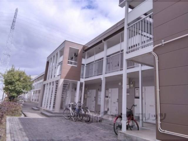 レオパレスラ・リッシュ外観写真3