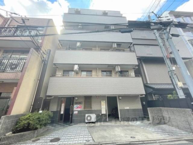 ヴィラカラスマ五条外観写真2