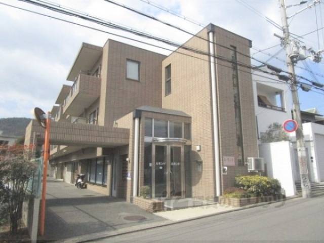 ルモンド外観写真1