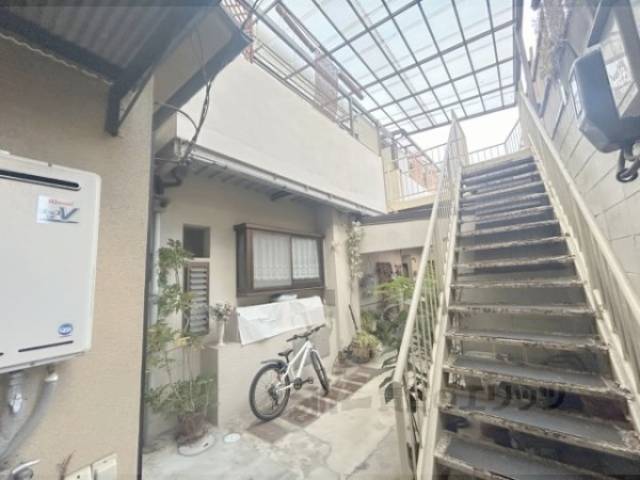 ハイツ泉外観写真1