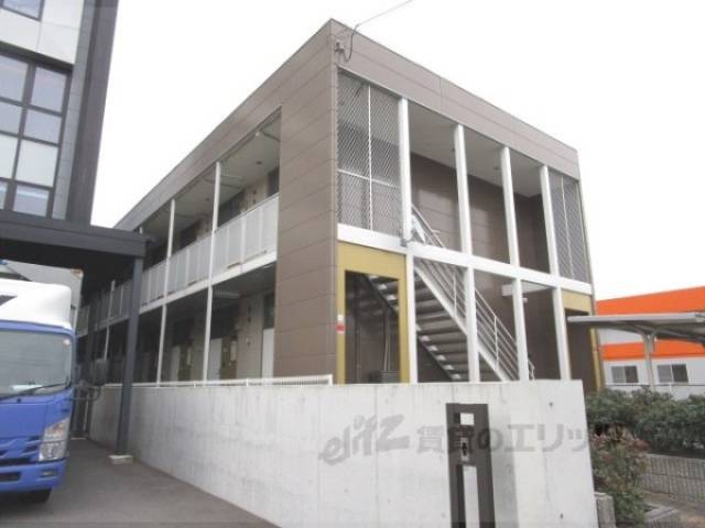 レオパレスROYAL COURT外観写真1