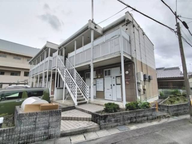 レオパレスプリムラ外観写真2