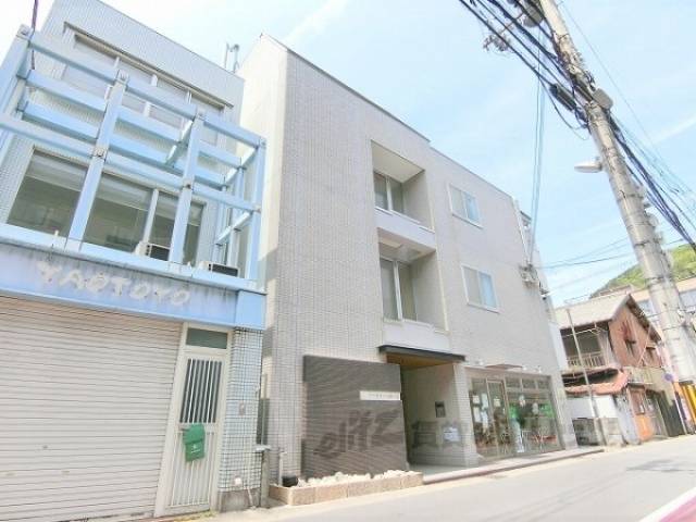 アースコート四ノ宮外観写真2