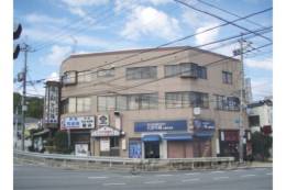 伴ビル外観写真