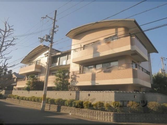 トゥエルヴ宝ヶ池外観写真2