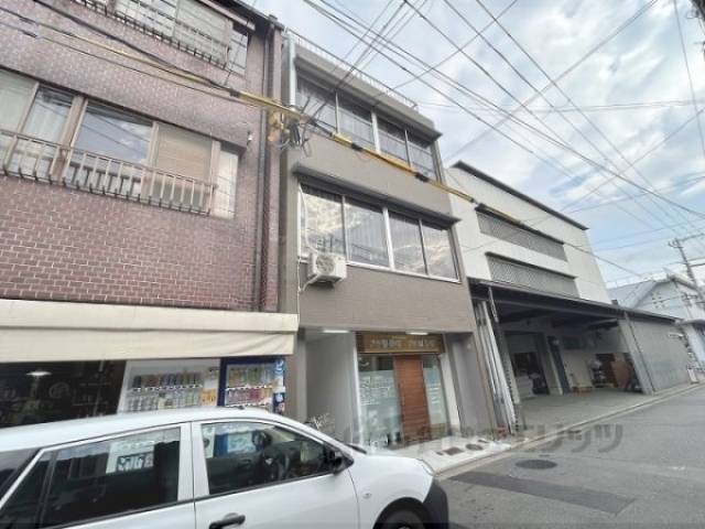 正面ビル外観写真3