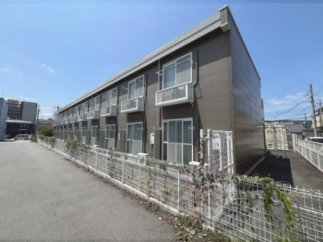 レオパレスフォーティウィンクス外観写真2