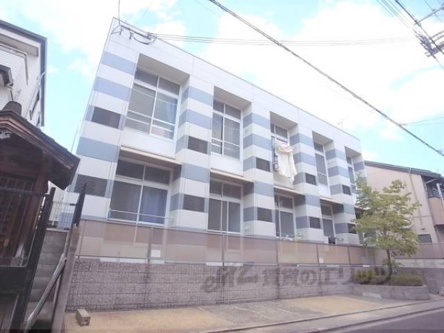 レオパレスグローバル１外観写真2