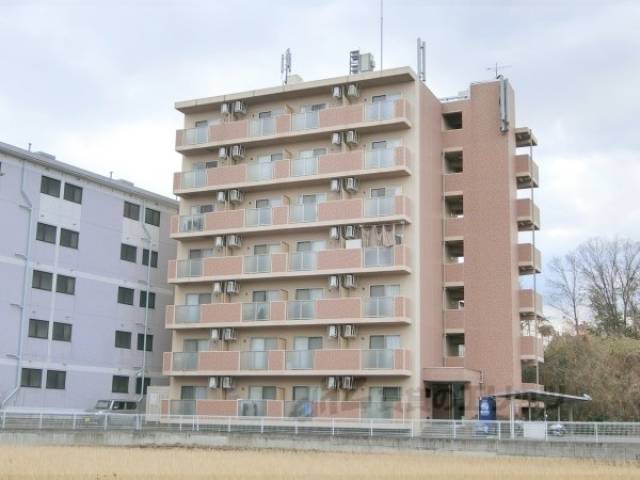 新風館外観写真1