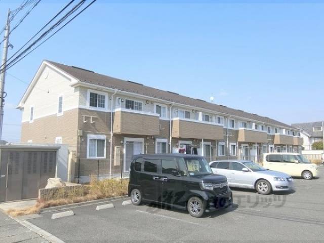 シャルマンハウス外観写真1