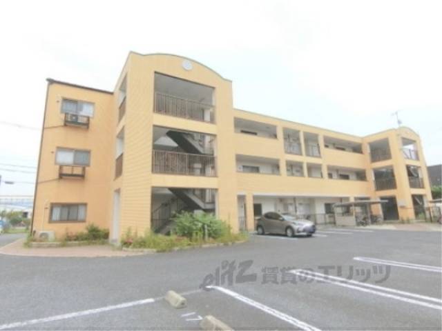 パレ・シャルマン外観写真1