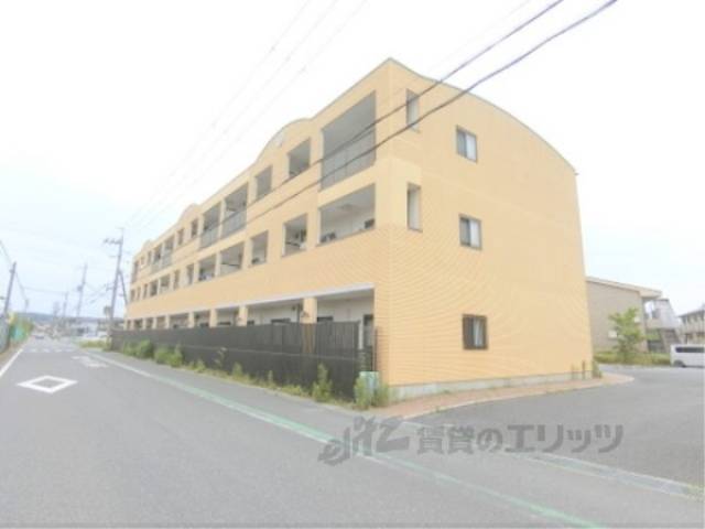 パレ・シャルマン外観写真2