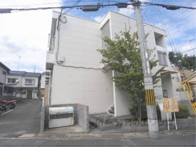 レオパレスグランブル外観写真2