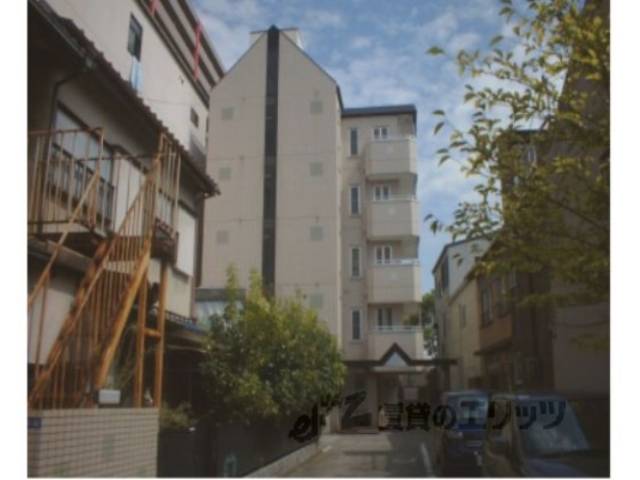 ロイヤルステージ石山外観写真1
