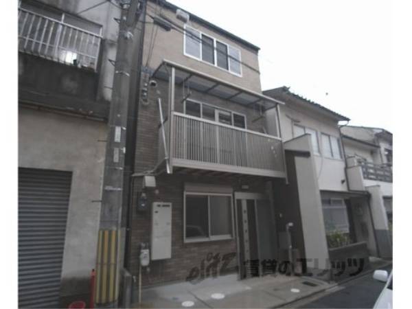 047233の外観写真