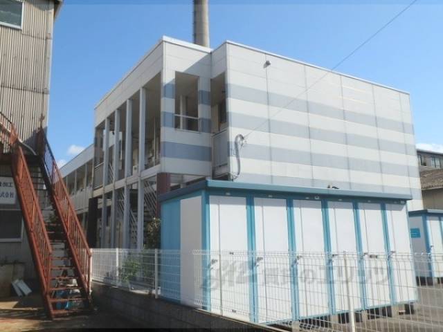 レオパレスファースト外観写真3