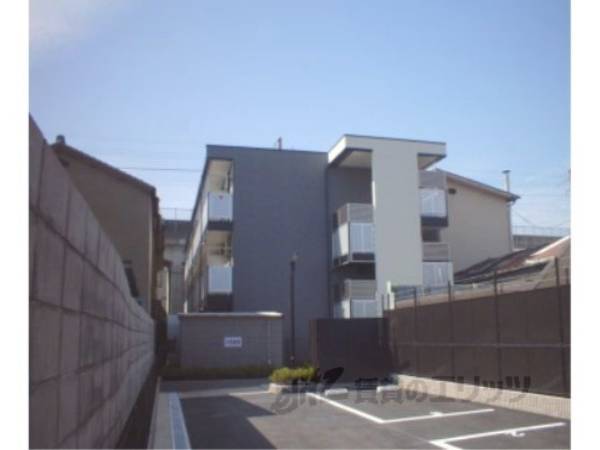 048133の外観写真