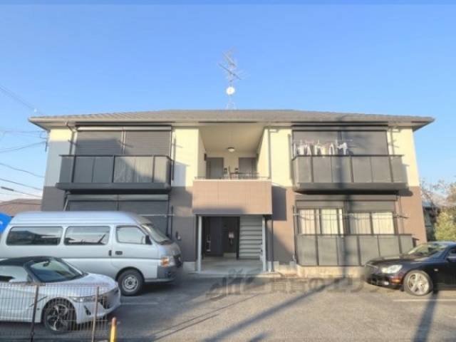 サガラハイツ外観写真2