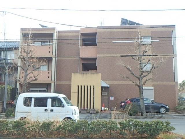 ＡＬＢＥＲＩ　ＦＩＯＲＩＴＩ外観写真2