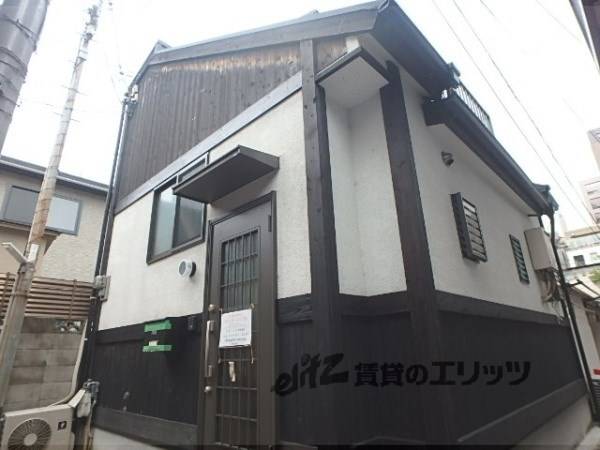 048751の外観写真