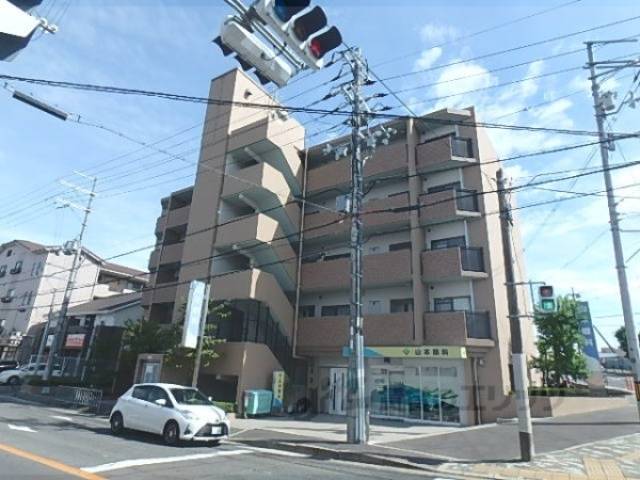 ヴィラージュ樟葉外観写真1