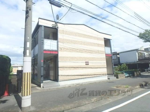 レオパレスＦｌｏｕｒｉｓｈ外観写真1