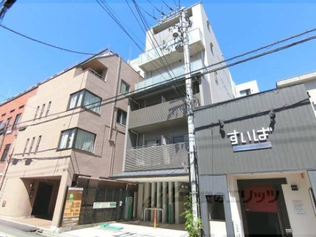 エベンエゼル三条外観写真1