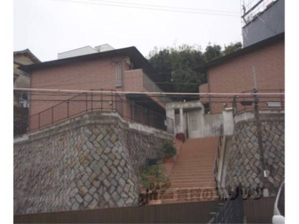 049325の外観写真