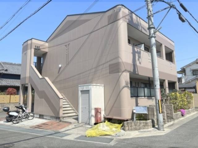 エバーハイツ春日外観写真1