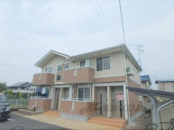 049777の外観写真