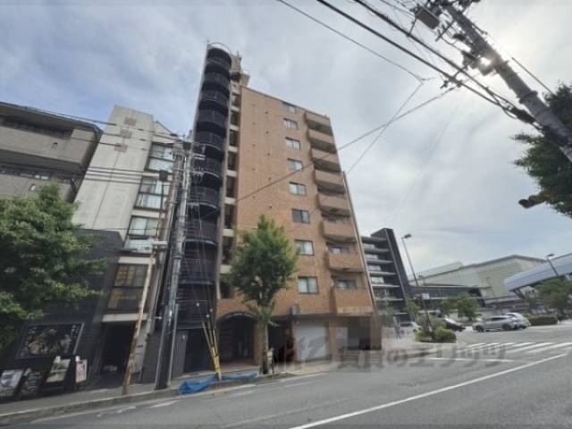 ライオンズマンション御池通外観写真1